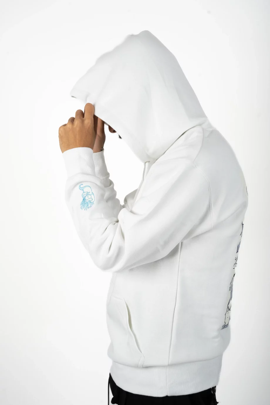 Hoodie Blanc AR 2Street-Studio x Urban Arts Magazine - "Ghost KAMIKAZE" par Iyaba